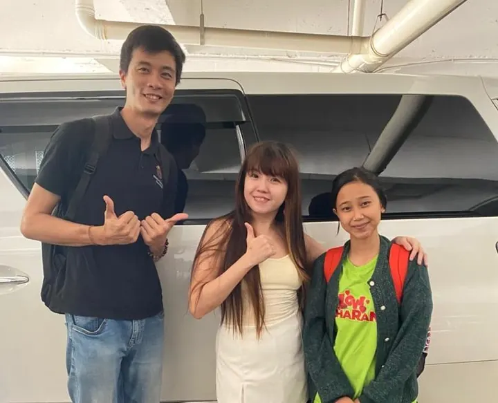 Ms. Viki with her helper and Era Moden staff